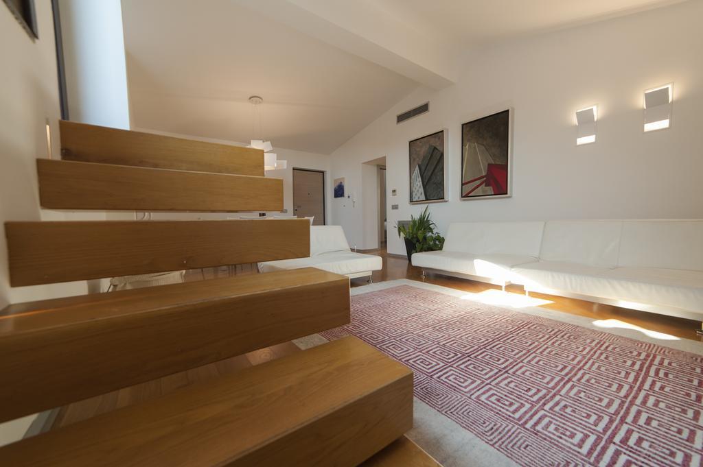 Loft In Master Palace คาตาเนีย ภายนอก รูปภาพ